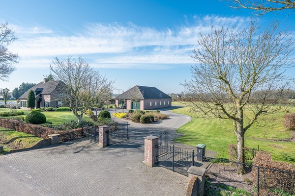 De Kuilen 7, Son En Breugel